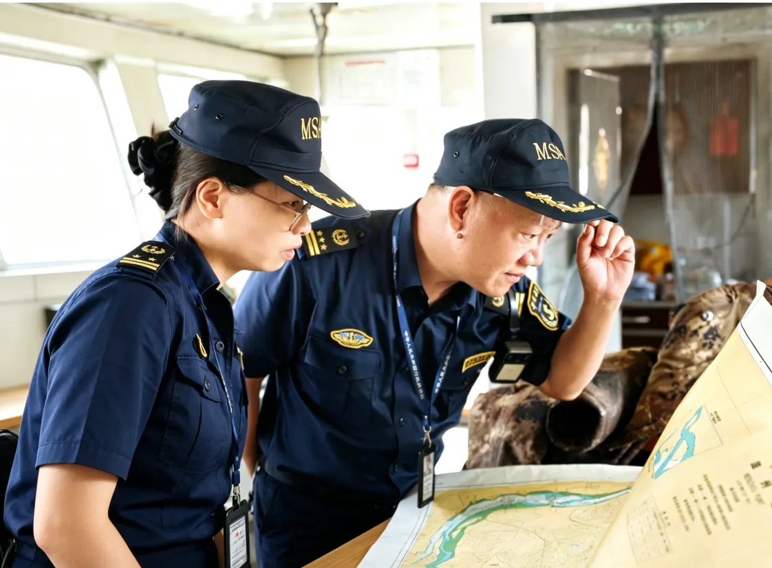 向风砺剑守海湾&mdash;&mdash;乐清湾海事处大队长潘恩琴防御台风&ldquo;沙德尔&rdquo;纪实