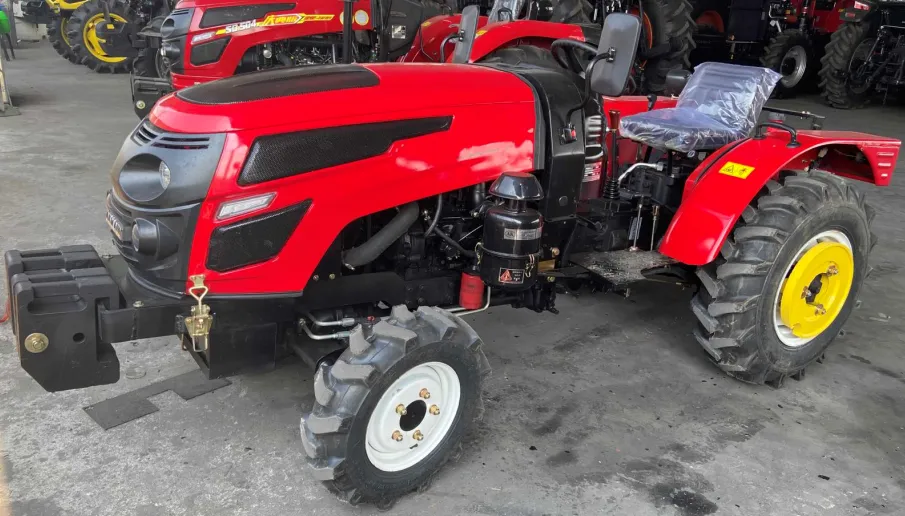 ST404Y TRACTOR