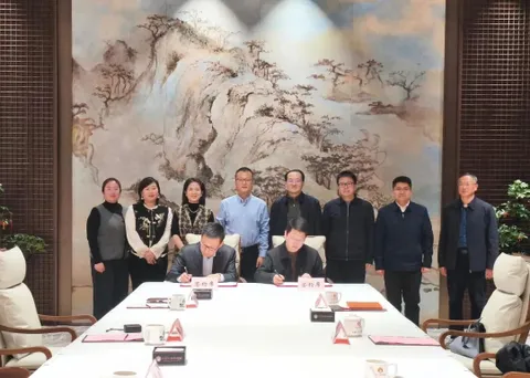 IBI Board Director and Senior Vice President Wang Ting and his delegation visited Xuancheng National Holding Group for an inspection and signed a strategic cooperation agreement